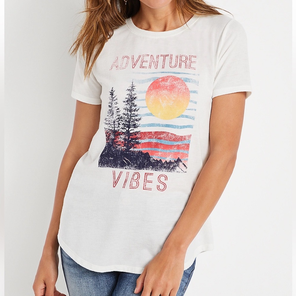 Maurices White Adventure Vibes Oversized Graphic Tee XL